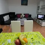 In With Sea View, Terrace, Air Conditioning, Wifi * לובראן