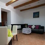 In With Sea View, Terrace, Air Conditioning, Wifi * לובראן