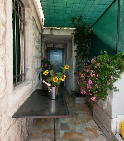 In With Sea View, Terrace, Air Conditioning, Wifi * לובראן