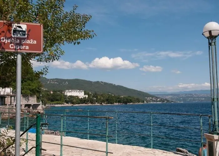 In With Sea View, Terrace, Air Conditioning, Wifi